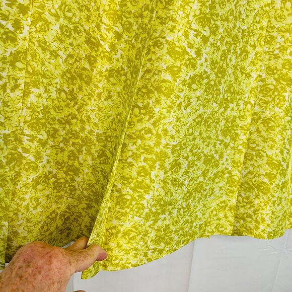 Womens VTG Banana Republic‎ Silk Skirt Lime Green Chartreuse Lined Size 10 - Picture 4 of 13